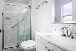 825 Concord Ln, Hoffman Estates, IL 60192 - Photo 18