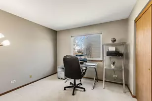 361 Sundance Dr, Bartlett, IL 60103 - Photo 12