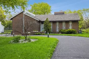 60 Sheffield Ln, Oak Brook, IL 60523 - Photo 1