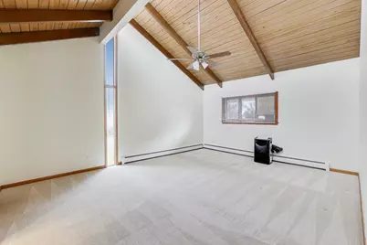 60 Sheffield Lane, Oak Brook, IL 60523 - Photo 10