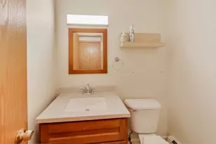 60 Sheffield Ln, Oak Brook, IL 60523 - Photo 16