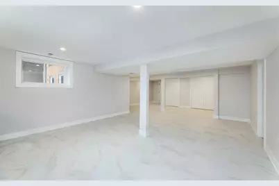 8110 Lockwood Avenue, Burbank, IL 60459 - Photo 40