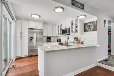 705 Colby Court, Gurnee, IL 60031 - Photo 8