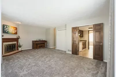 3709 31st Avenue #13, Rock Island, IL 61201 - Photo 8