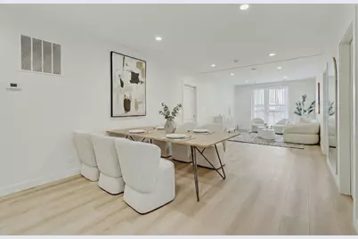 9201 Milwaukee Avenue N #208, Niles, IL 60714 - Photo 4