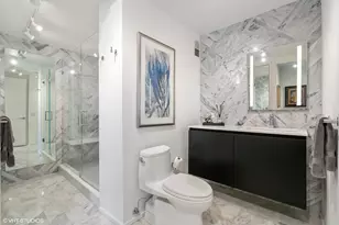 200 E Delaware Pl, Chicago, IL 60611 - Photo 14