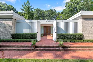 240 Shore Acres Cir, Lake Bluff, IL 60044 - Photo 4