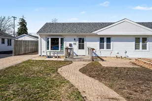 4128 W 90th Pl, Hometown, IL 60456 - Photo 2