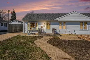 4128 W 90th Pl, Hometown, IL 60456 - Photo 1