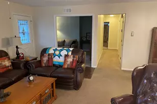 7202 Oxford Cir, Fox Lake, IL 60020 - Photo 4