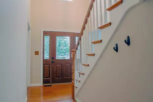 2705 Colonial Dr, Elgin, IL 60124 - Photo 14