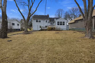 743 Skyline Drive, Barrington, IL 60010 - Photo 2