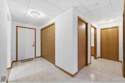 1500 S Ardmore Avenue #304, Villa Park, IL 60181 - Photo 6