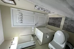 1327 Williamsburg Dr, Schaumburg, IL 60193 - Photo 10