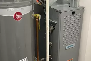 1327 Williamsburg Dr, Schaumburg, IL 60193 - Photo 46