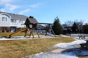 1327 Williamsburg Dr, Schaumburg, IL 60193 - Photo 40