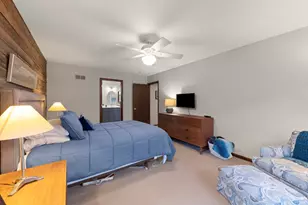 1336 Chestnut Ridge Dr, Naperville, IL 60540 - Photo 16