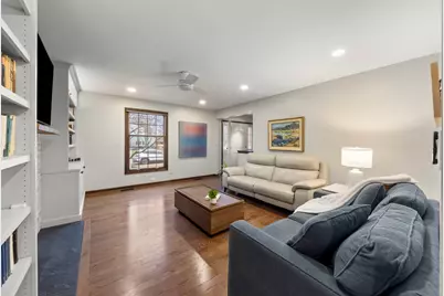 1336 Chestnut Ridge Drive, Naperville, IL 60540 - Photo 6