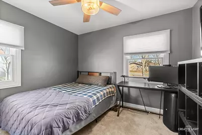 107 W Streamwood Boulevard, Streamwood, IL 60107 - Photo 10