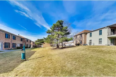 1760 Bristol Walk #F, Hoffman Estates, IL 60169 - Photo 16