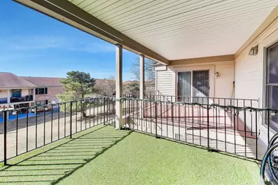 1760 Bristol Walk #F, Hoffman Estates, IL 60169 - Photo 2