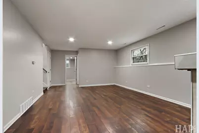 38132 N Manor Avenue, Beach Park, IL 60087 - Photo 18