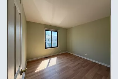 380 Pierce Court, Vernon Hills, IL 60061 - Photo 12