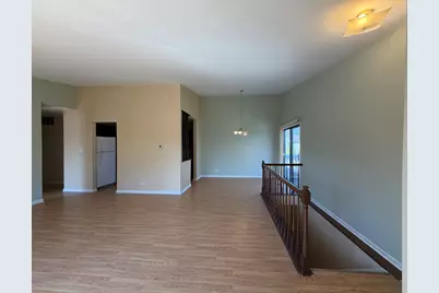 380 Pierce Court, Vernon Hills, IL 60061 - Photo 6