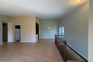 380 Pierce Ct, Vernon Hills, IL 60061 - Photo 6