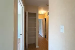 380 Pierce Ct, Vernon Hills, IL 60061 - Photo 8