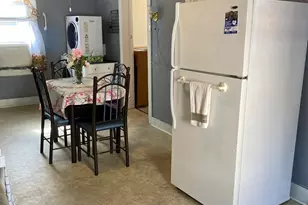 748 Laharpe St, Lasalle, IL 61301 - Photo 4