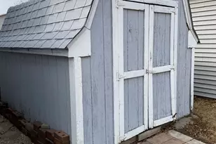 748 Laharpe St, Lasalle, IL 61301 - Photo 18