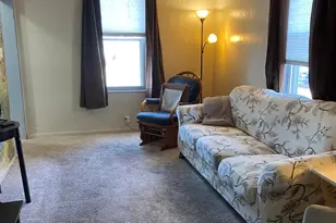 748 Laharpe St, Lasalle, IL 61301 - Photo 2