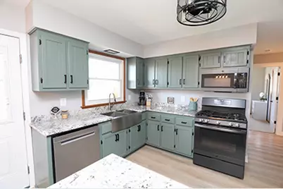 100 Lee Street, Manhattan, IL 60442 - Photo 6