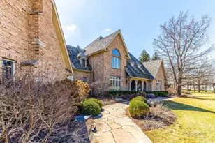 5443 Belmont Ct, Libertyville, IL 60048 - Photo 8