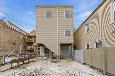 1852 W 17 Street, Chicago, IL 60608 - Photo 4