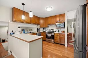 1119 Yorkshire North Dr, Sycamore, IL 60178 - Photo 10