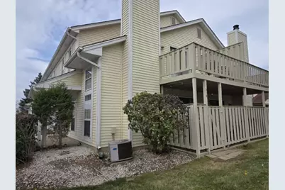 216 Whitewood Drive, Streamwood, IL 60107 - Photo 2