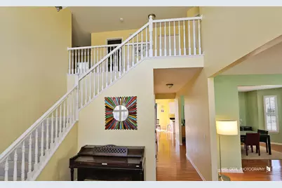 233 W Olmsted Lane, Round Lake, IL 60073 - Photo 6