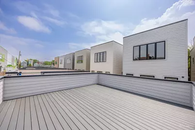 1642 W Wolfram Street, Chicago, IL 60657 - Photo 32