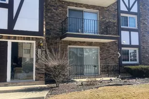 11035 S Keating Ave, Oak Lawn, IL 60453 - Photo 1