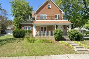 918 N 5th Ave, Maywood, IL 60153 - Photo 1