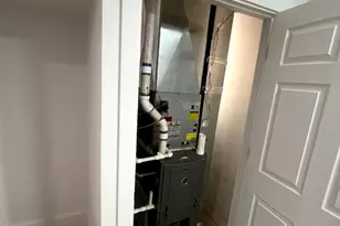 7220 S East End Ave, Chicago, IL 60649 - Photo 8