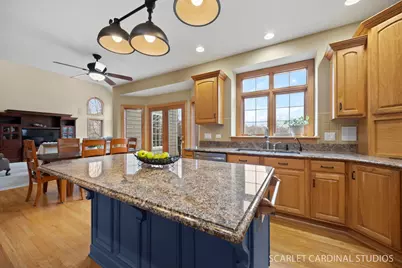 708 Stonehill Court, Sugar Grove, IL 60554 - Photo 18