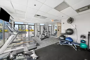 435 W Erie St, Chicago, IL 60610 - Photo 20