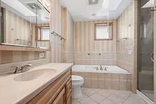 4104 N Claremont Ave, Chicago, IL 60618 - Photo 16