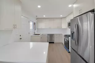 920 Dodge Ave, Evanston, IL 60202 - Photo 6