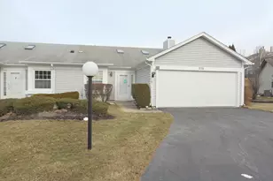 258 Juniper Cir, Streamwood, IL 60107 - Photo 1