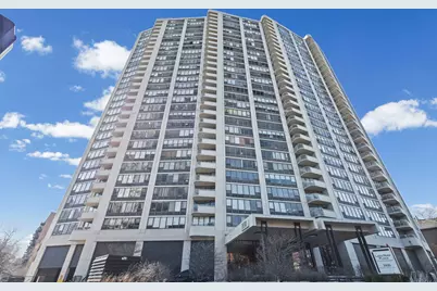 3930 N Pine Grove Avenue #304, Chicago, IL 60613 - Photo 1