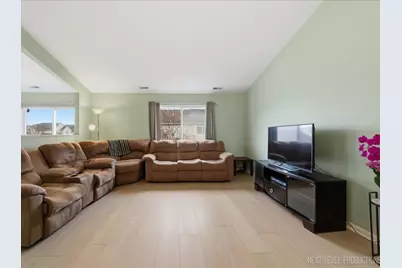 209 Nicole Drive #B, South Elgin, IL 60177 - Photo 4